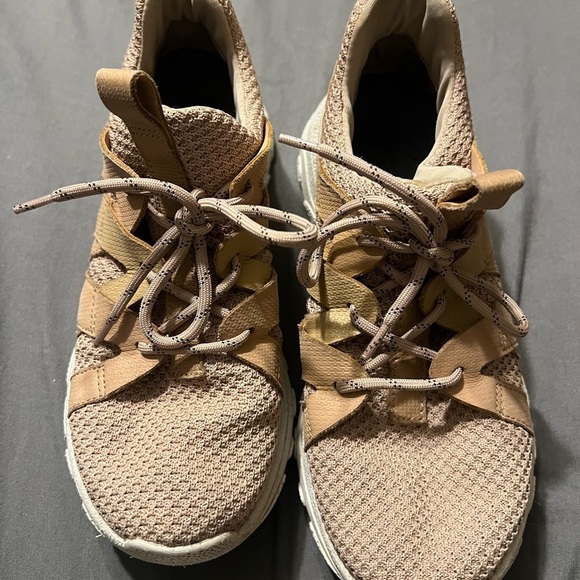 OTBT Shoes - OTBT Tan and Cream Sneakers with Knit Texture